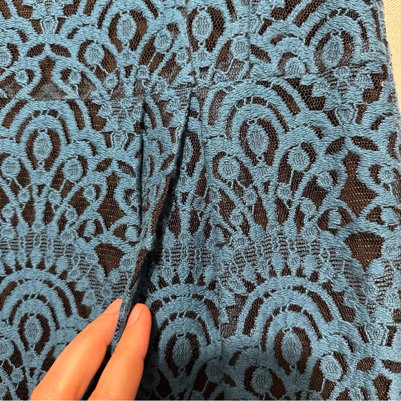 Nanette Lepore blue lace sleeveless dress - size 4 - Picture 3 of 5